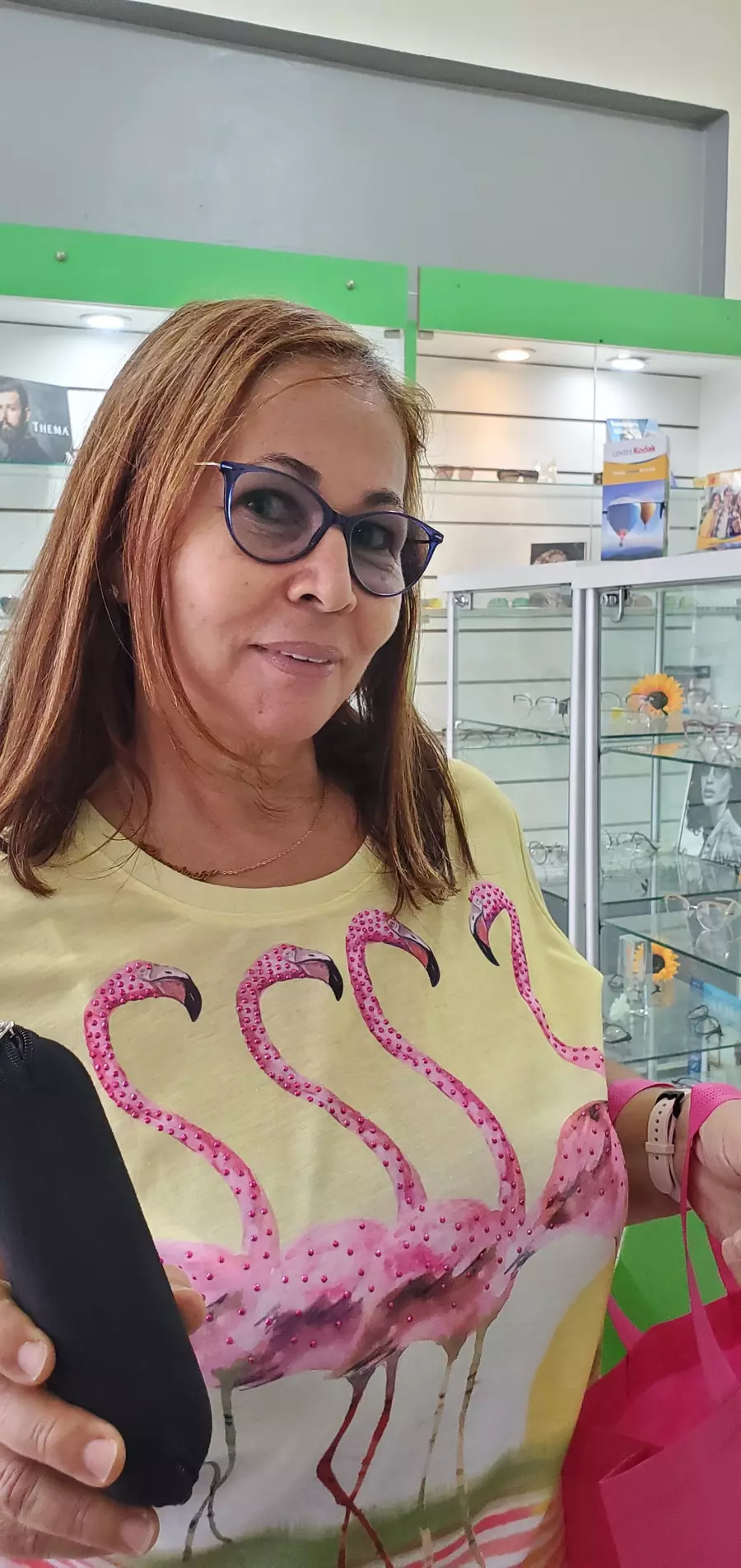 Foto de un paciente de la Optica Acosta, garantia de vision perfecta.